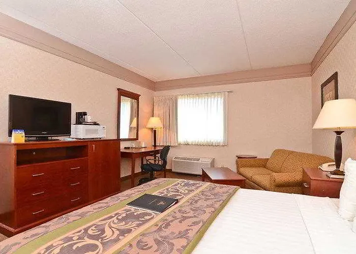 Ramada By Wyndham 2*