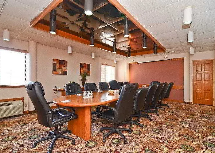 Hotel Ramada By Wyndham 2*