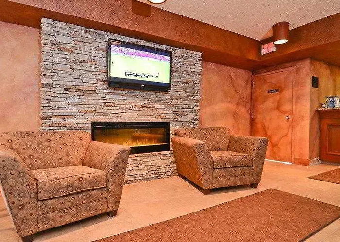 Hotel Ramada By Wyndham Fargo