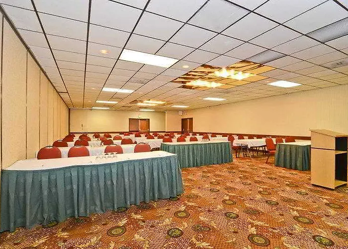 Ramada By Wyndham 2* Fargo