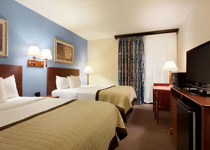 Ramada By Wyndham Hotel Fargo