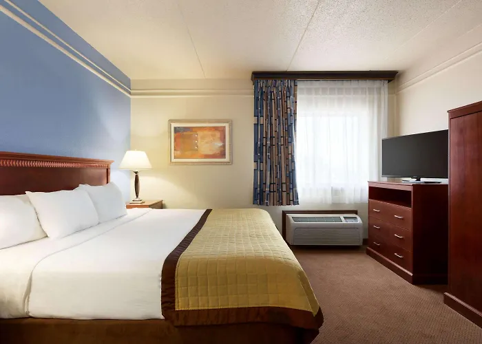 Ramada By Wyndham Fargo