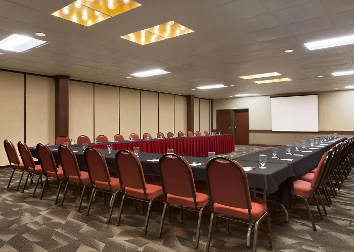 Hotel Ramada By Wyndham 2*