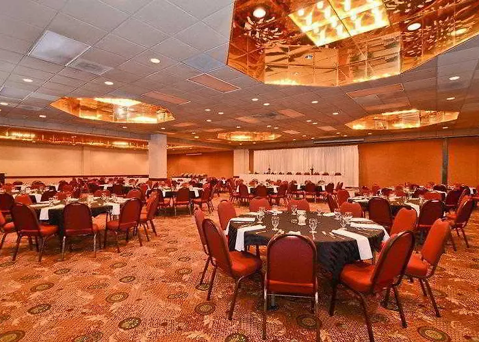 Ramada By Wyndham Fargo