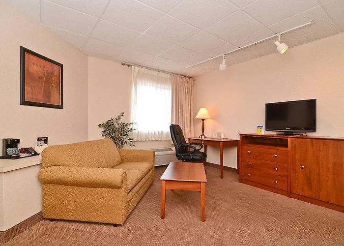 Ramada By Wyndham 2*