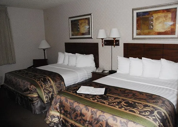 Ramada By Wyndham Hotel 2*
